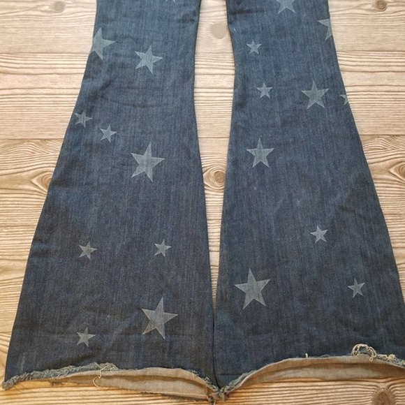 Flare Jeans with Stars Women's Size 6 High Rise - Picture 3 of 8